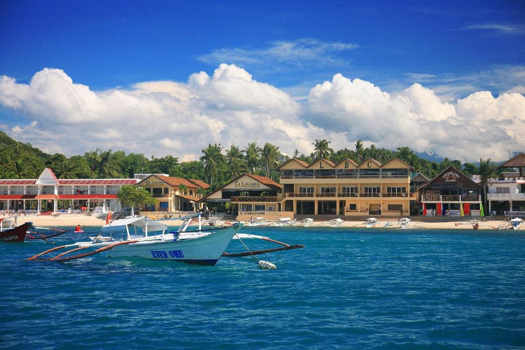 Lalaguna Beach Club And Dive Centre Puerto Galera Eksteriør billede